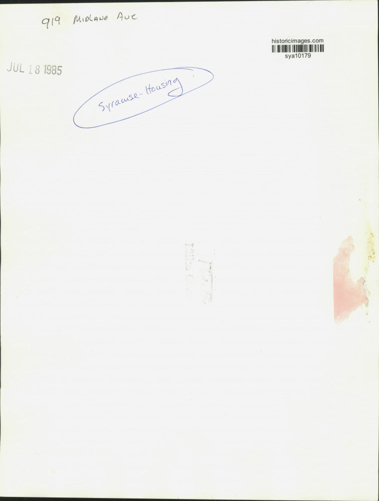 1985 Press Photo Boarded Up Syracuse Housing Building on Midland Avenue