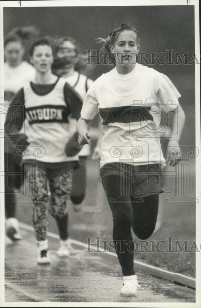 1990 Press Photo Jen Rhyans at Pelcher Stadium Track Race in Baldwinsville- Historic Images