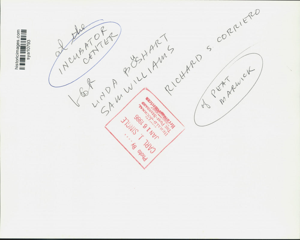 1986 Press Photo Sam Williams and Peat Marwick Executives at Incubator Center