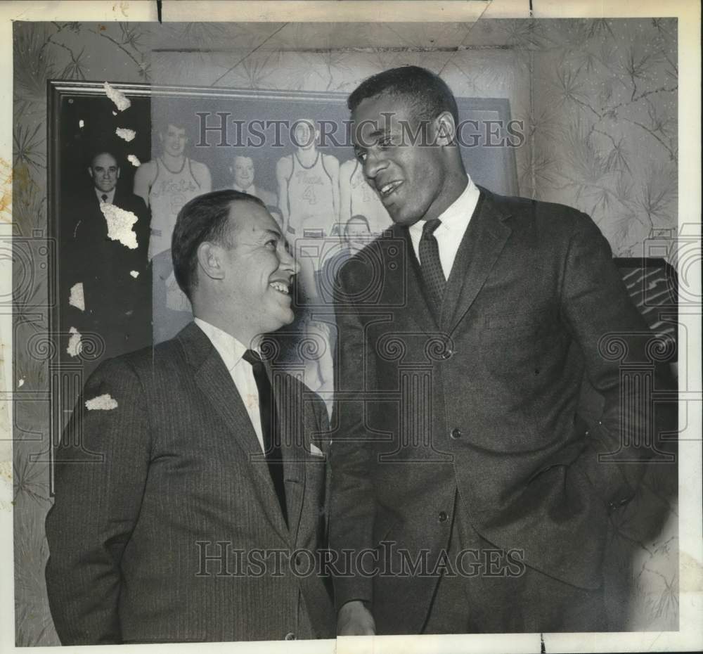 1962 Press Photo Jerry Walser, Nats Basketball Team Business Manager - sya12539- Historic Images