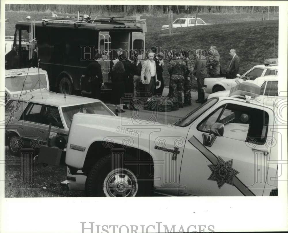 1989 Press Photo Sheriff Cars at Glacier Ridge Road Robert O&#39;Dell Hostage Scene