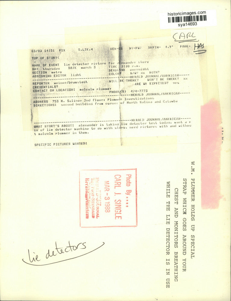 1988 Press Photo W. Malcolm Plummer at Office with Lie Detector Machine