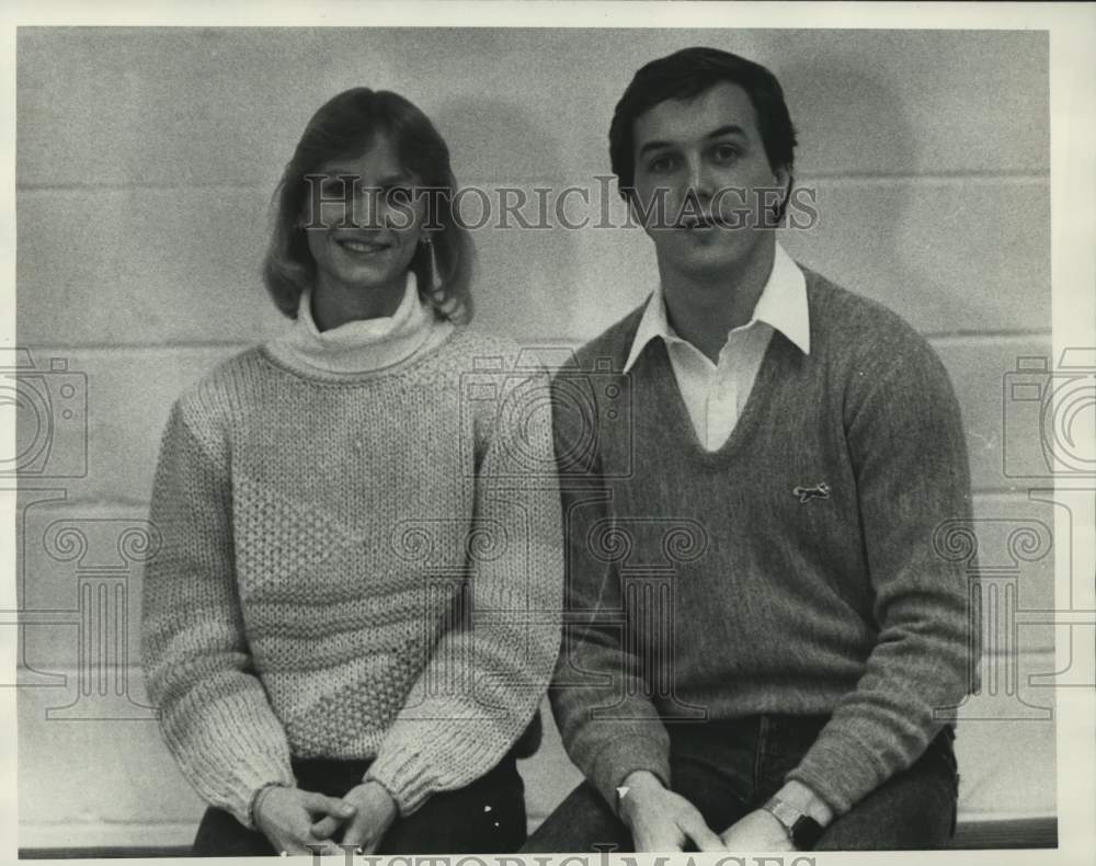 1985 Press Photo Fayetteville-Manlius High Gymnastics Coach Dennis Hennessy- Historic Images