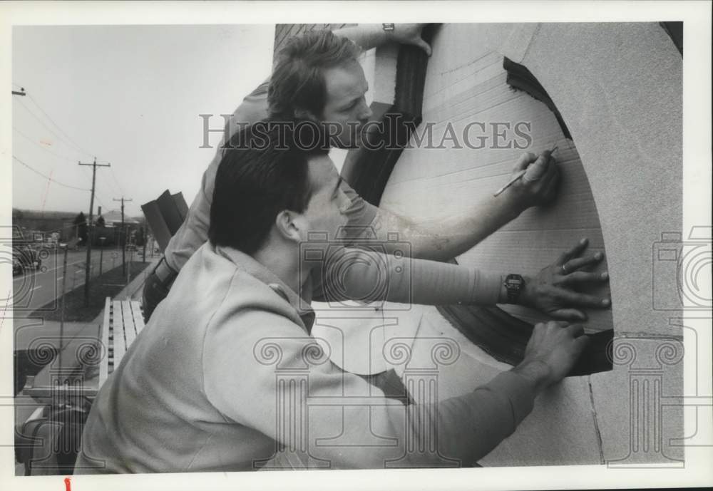 1990 Press Photo Concordia Lutheran Church Building Window Construction- Historic Images