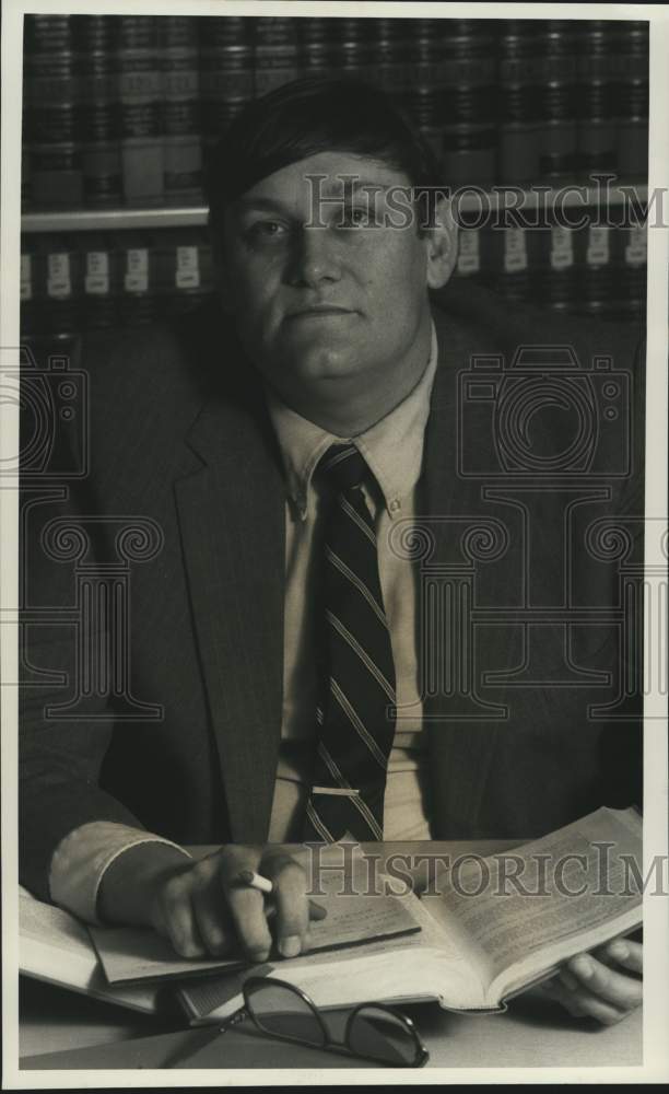 1987 Press Photo Bill Jones, Republican Party Secretary in Cayuga County