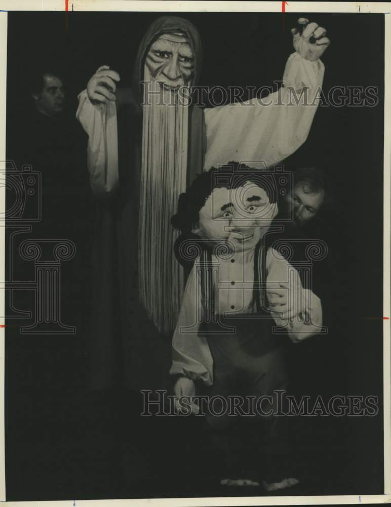 1985 Press Photo &quot;The Hobbit&quot; Puppets at Civic Center Youth Theater Series- Historic Images