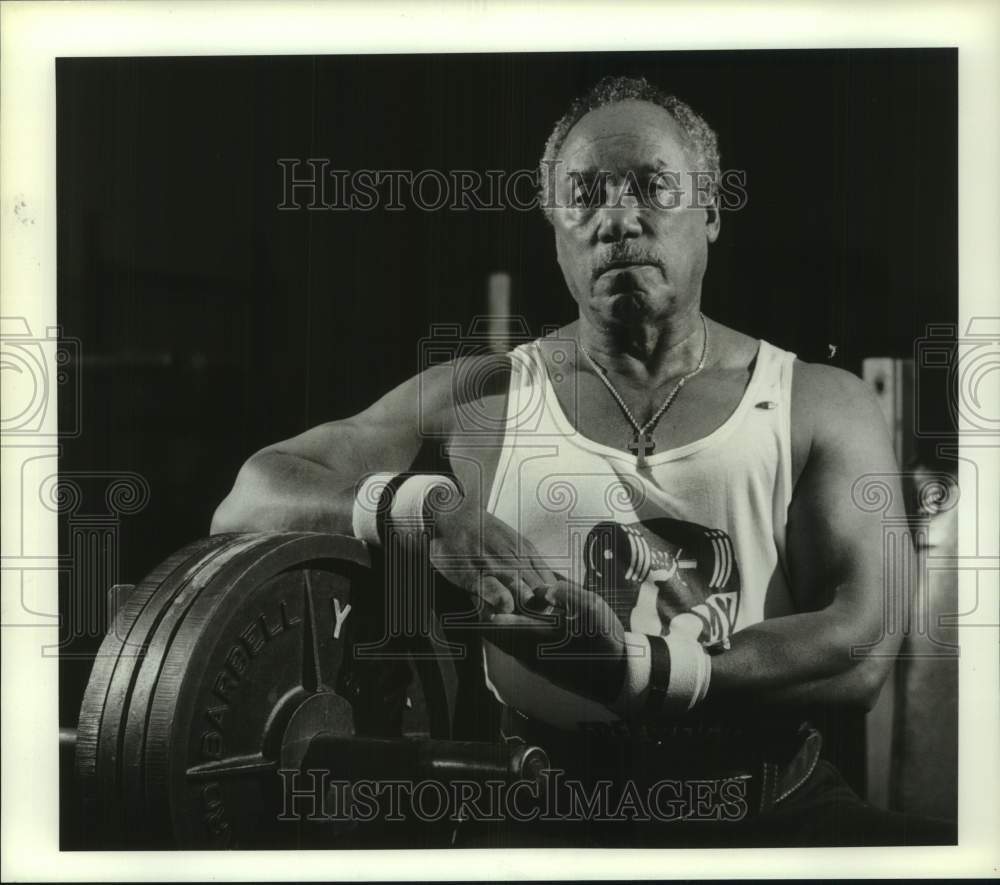 1990 Press Photo Power Lifter Randy Leonard at Now Or Never Gym in Syracuse- Historic Images