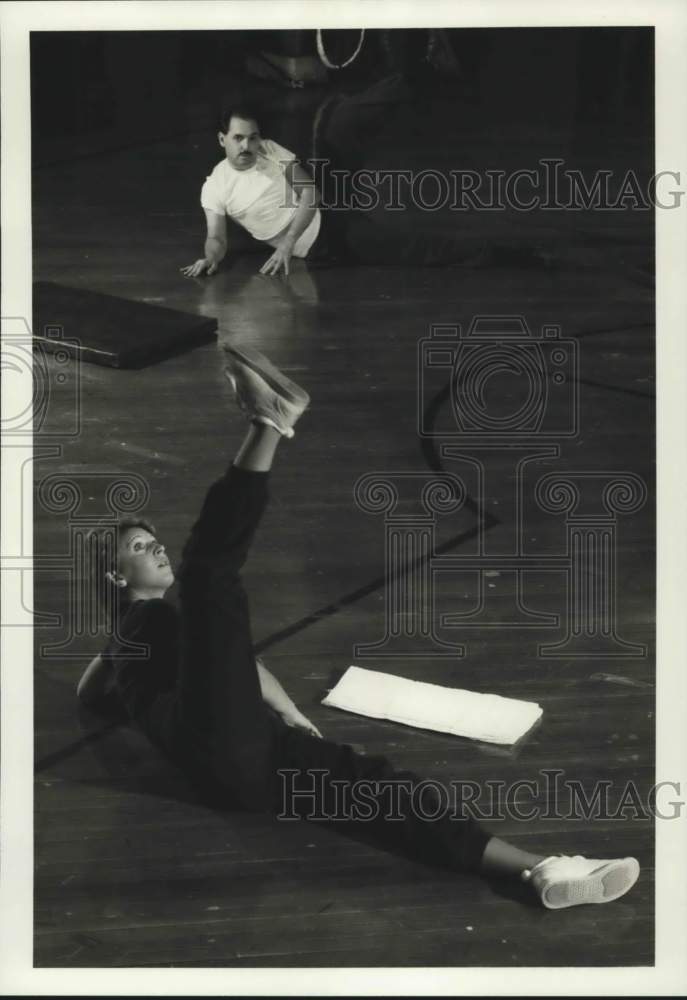 1986 Press Photo People Exercising at YMCA in Rome New York - sya20277- Historic Images
