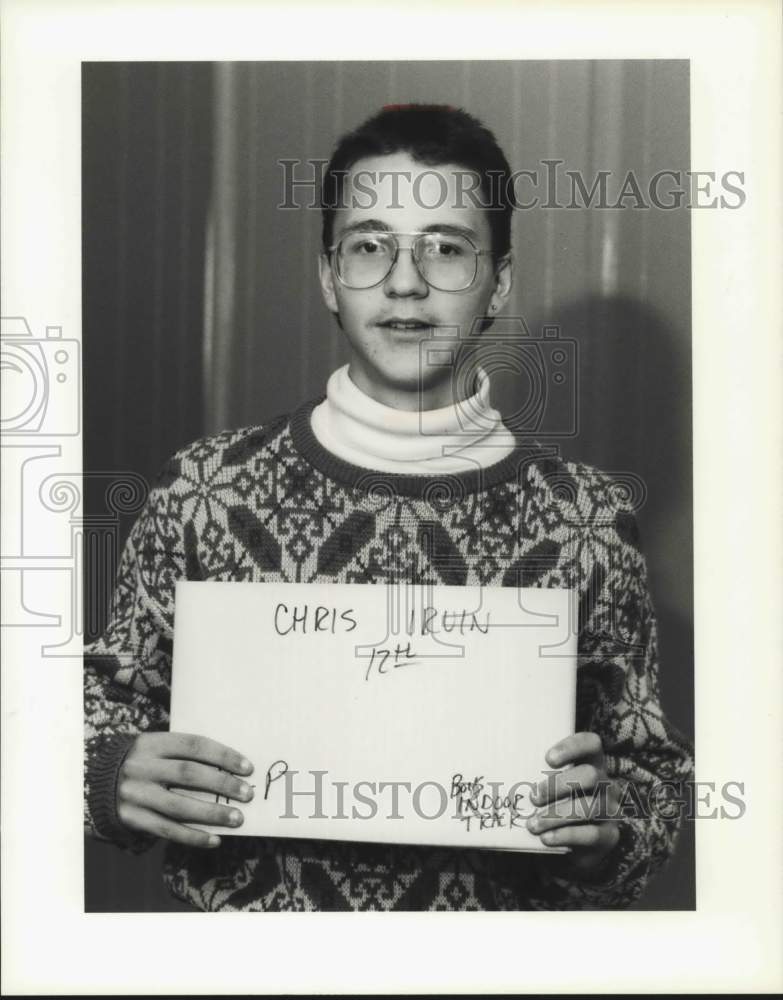 1989 Press Photo Chris Iruin, High School Indoor Track Runner - sya20305- Historic Images
