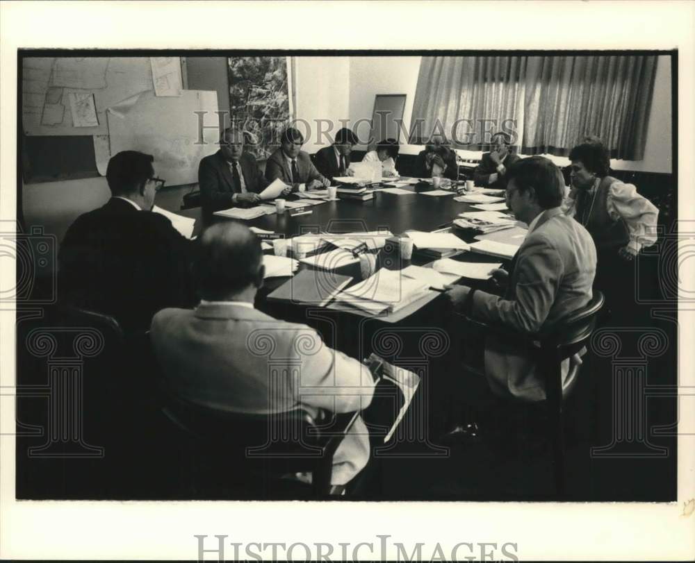 Press Photo Adirondack Park Agency Meeting at Ray Brook - sya22585