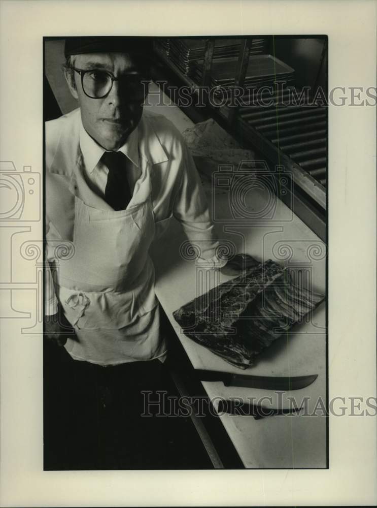 1991 Press Photo Ken MacMaster, Butcher at P&C Meat Counter - sya40676- Historic Images