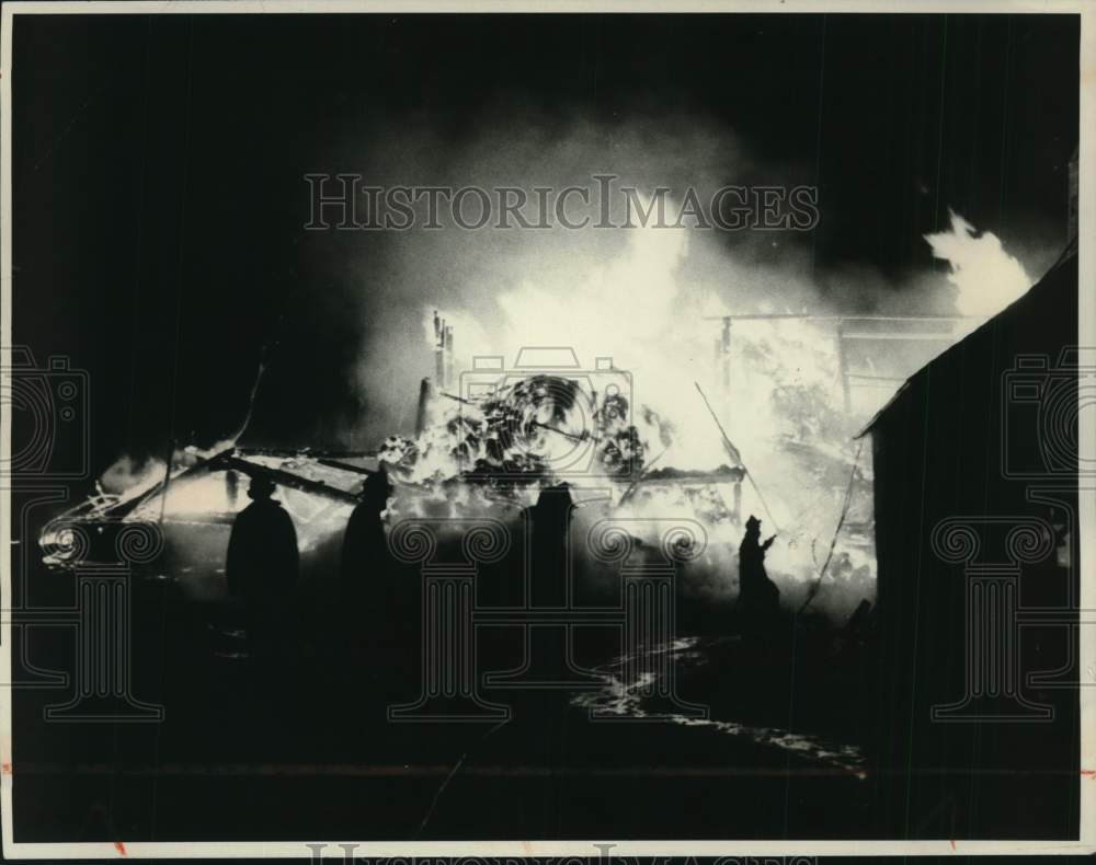 Press Photo Firefighters Battle Structure Fire Blaze in Syracuse - sya44559- Historic Images