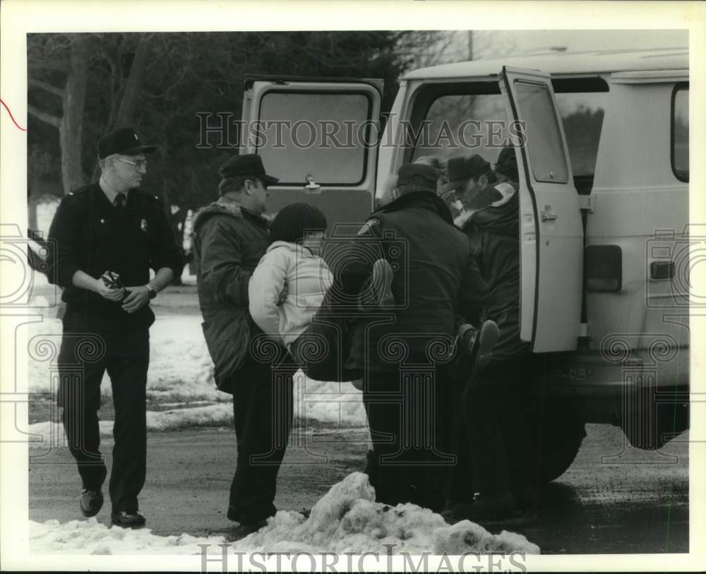 1991 Press Photo Police Arrest Woman at Seneca Army Depot Nuclear Weapon Protest- Historic Images