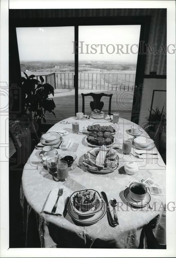 1989 Press Photo View from High Meadow Bed and Breakfast in Lafayette, New York- Historic Images