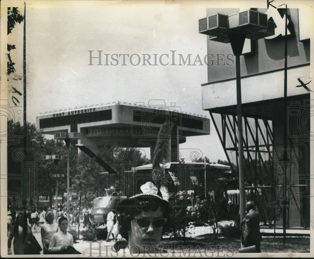 1964 Press Photo Overview of Attendees at Port Authority Heliport Event