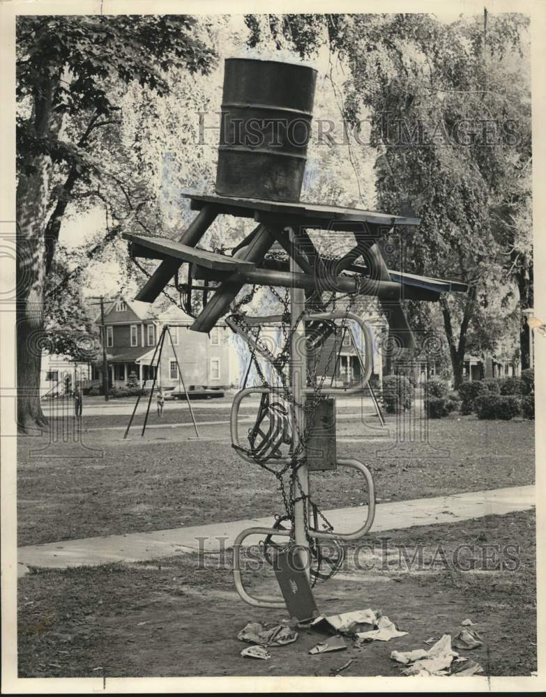 1966 Press Photo Washington Square Park Swing Sets & Playground Table Vandalized
