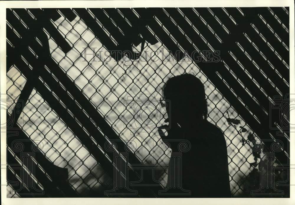 1986 Press Photo Don Green watches Astros Baseball Game at Falcon Park, New York- Historic Images