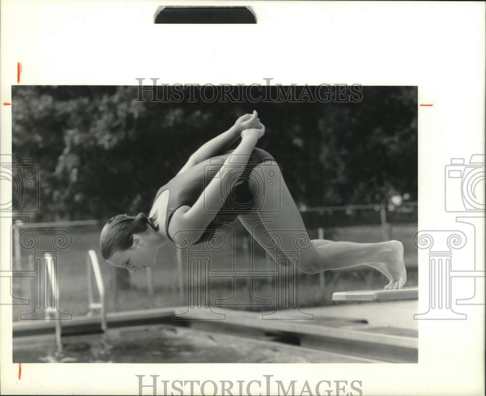 1989 Press Photo Jessica Collins Jumping Off Diving Board at Mason Park Pool- Historic Images