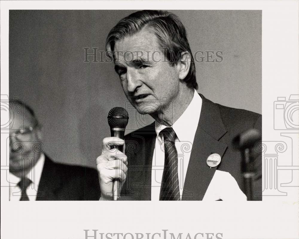 Press Photo Jonathan Bush stumps for his brother George in Watertown.