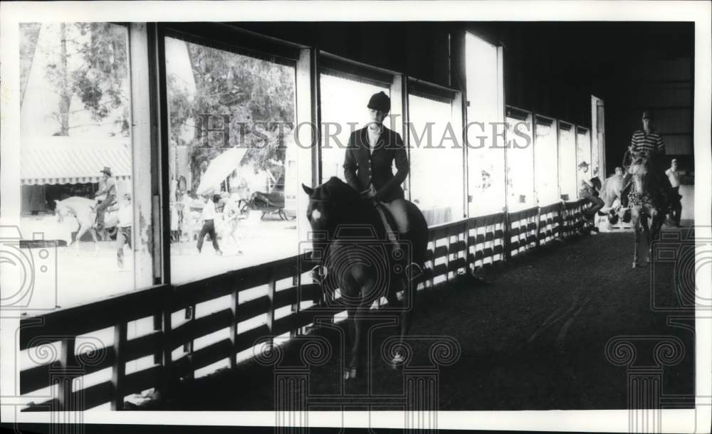 1985 Press Photo All Arabian Horse Show Competition Riders at State Fairgrounds- Historic Images