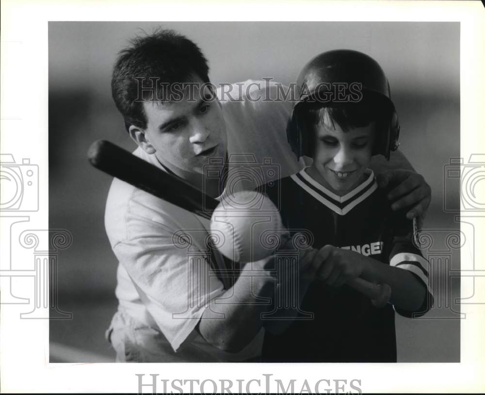 1992 Press Photo John Nave and Christopher Manfield at Little League Game- Historic Images