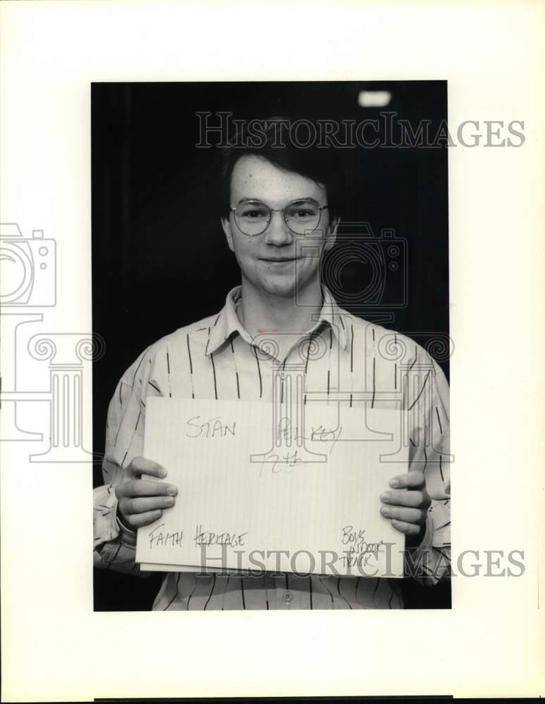 1989 Press Photo New York-Faith Heritage&#39;s indoor track team member Stan Pelkey- Historic Images