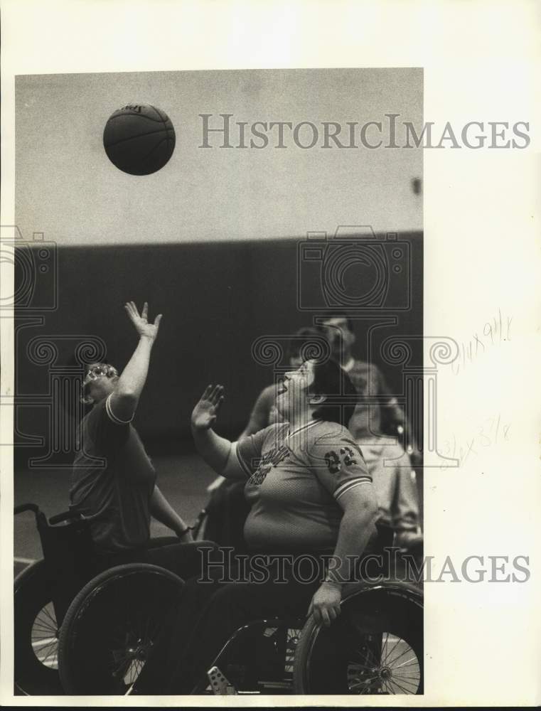 1985 Press Photo Chris Rupert, Syracuse Flyers Wheelchair Basketball Player- Historic Images