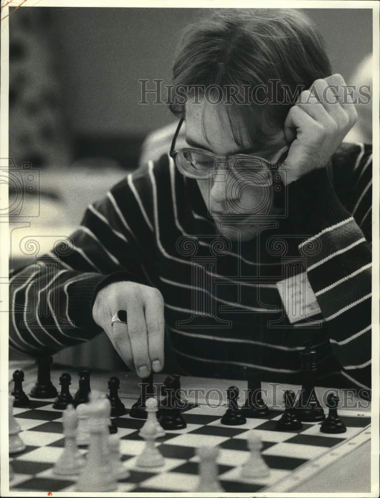 1986 Press Photo Karl Heck, New York State Chess Championship, Liverpool- Historic Images