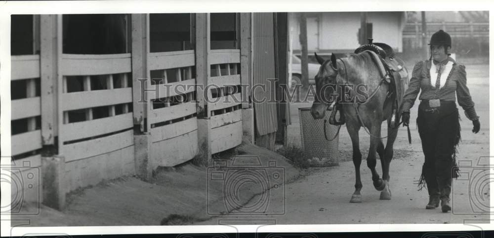 1987 Press Photo Michelle Davis with Horse, Lonesome Joker at 4H Fair, New York- Historic Images