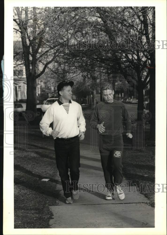 1990 Press Photo Peter and Brian Rhodes Running on Euclid Avenue in Syracuse- Historic Images