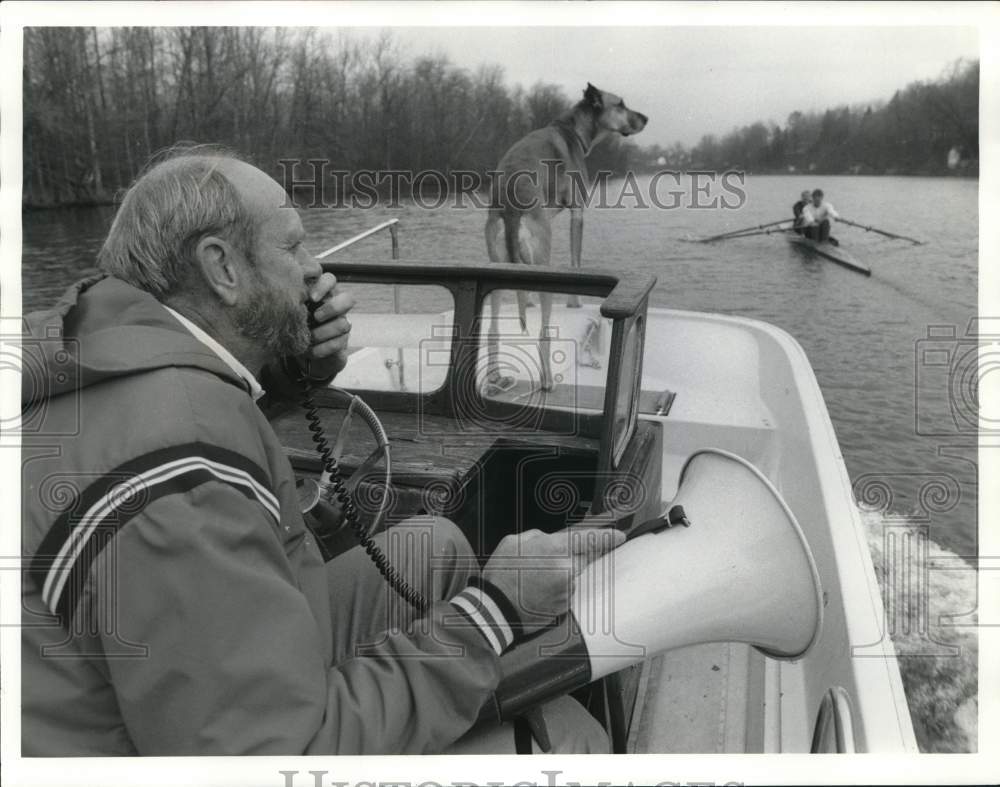 1987 Press Photo Crew Coach William Sanford in Boat at Practice - sya92085- Historic Images