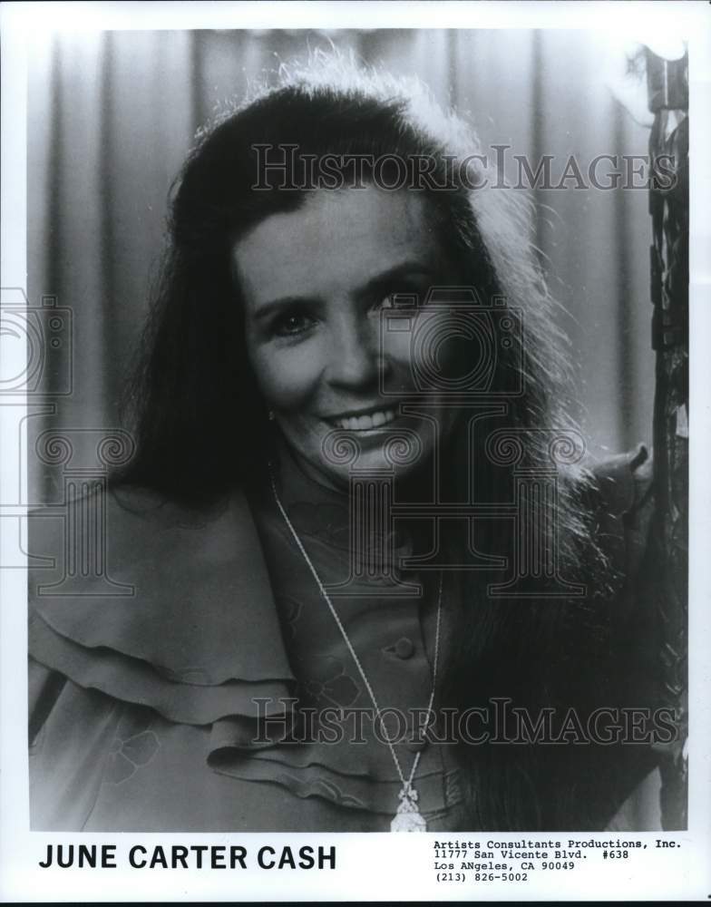 1987 Press Photo Singer June Carter Cash - sya92561- Historic Images