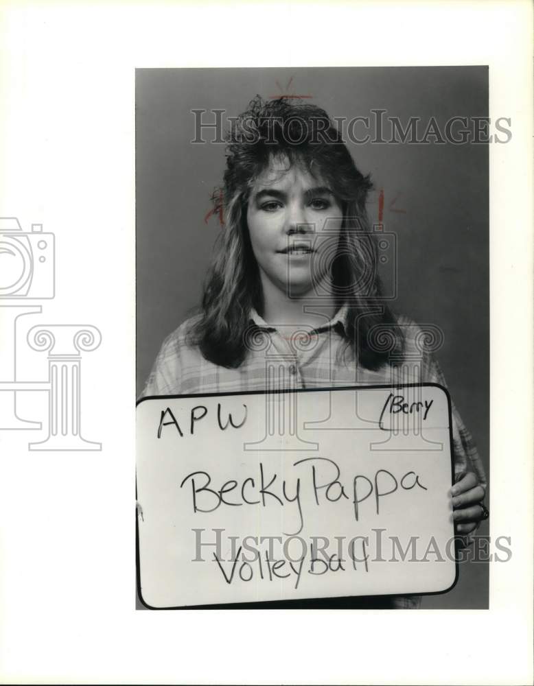 1989 Press Photo Becky Pappa, APW Volleyball Player - sya93915- Historic Images