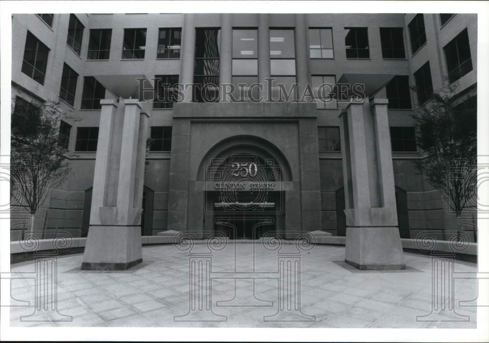 1990 Press Photo AT&amp;T Building Exterior on Clinton Street in Syracuse, New York- Historic Images