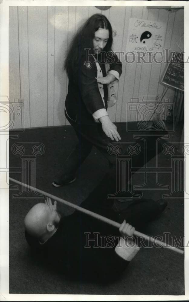 1985 Press Photo Daniel Crossman with Karate Instructor at Demonstration- Historic Images