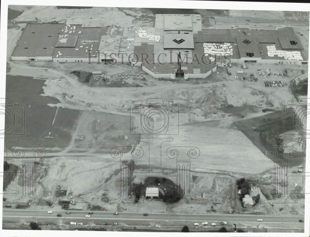 1987 Press Photo Aerial shot of the Great Northern Mall in Clay, New York- Historic Images