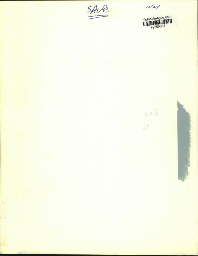 Press Photo Musician Cathy Winter with guitar - syp00592