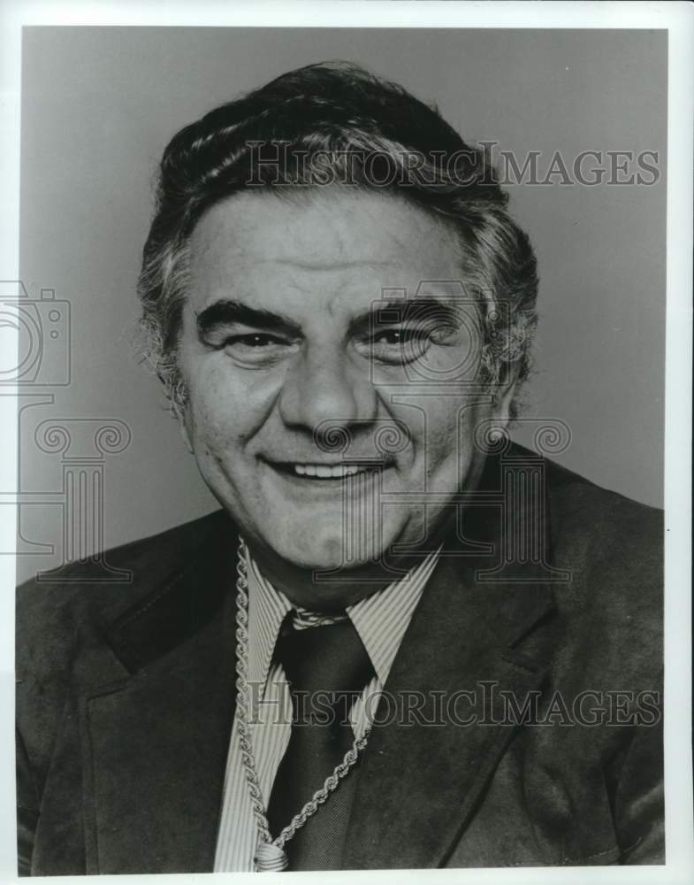 1984 Press Photo Jimmy &quot;The Greek&quot; Snyder, of &quot;The NFL Today&quot; - syp03254- Historic Images