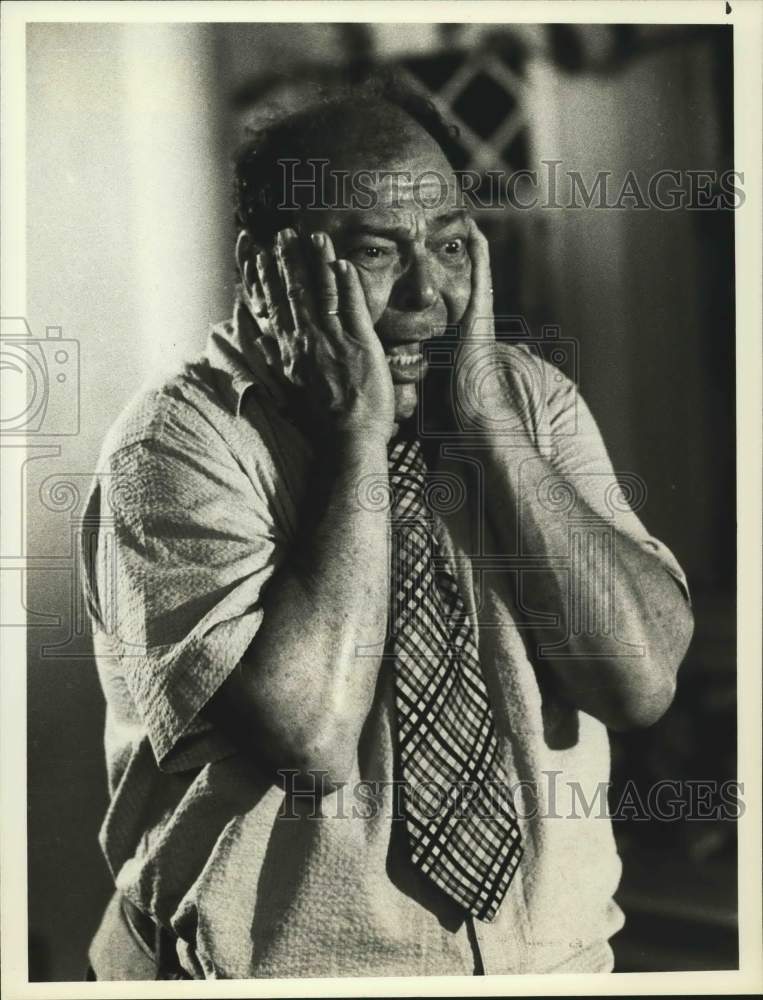 1985 Press Photo Sydney Lassick in &quot;Amazing Stories&quot; - syp08344- Historic Images