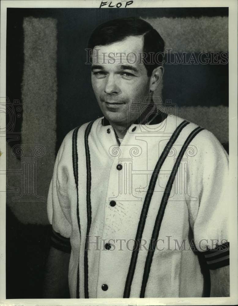 Press Photo Tom Cooney of LeMoyne Basketball - syp11486- Historic Images