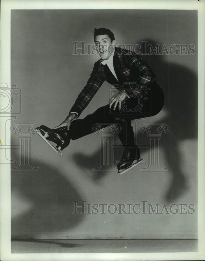 Press Photo Richard Dwyer of the Ice Follies - syp15228- Historic Images