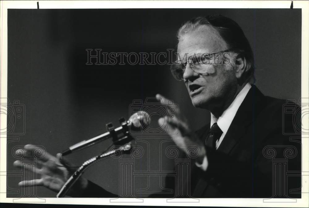 1989 Press Photo Evangelist Billy Graham Speaking at Hendrick&#39;s Chapel