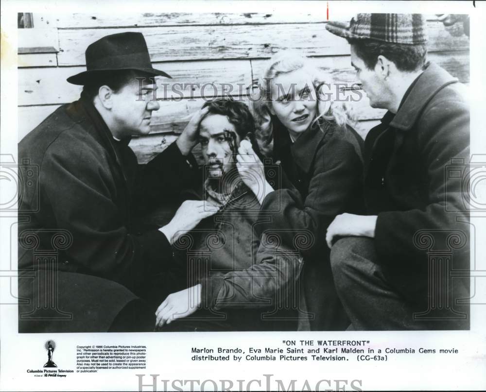 1966 Press Photo Cast members of the movie &quot;On The Waterfront&quot; - syp30827- Historic Images