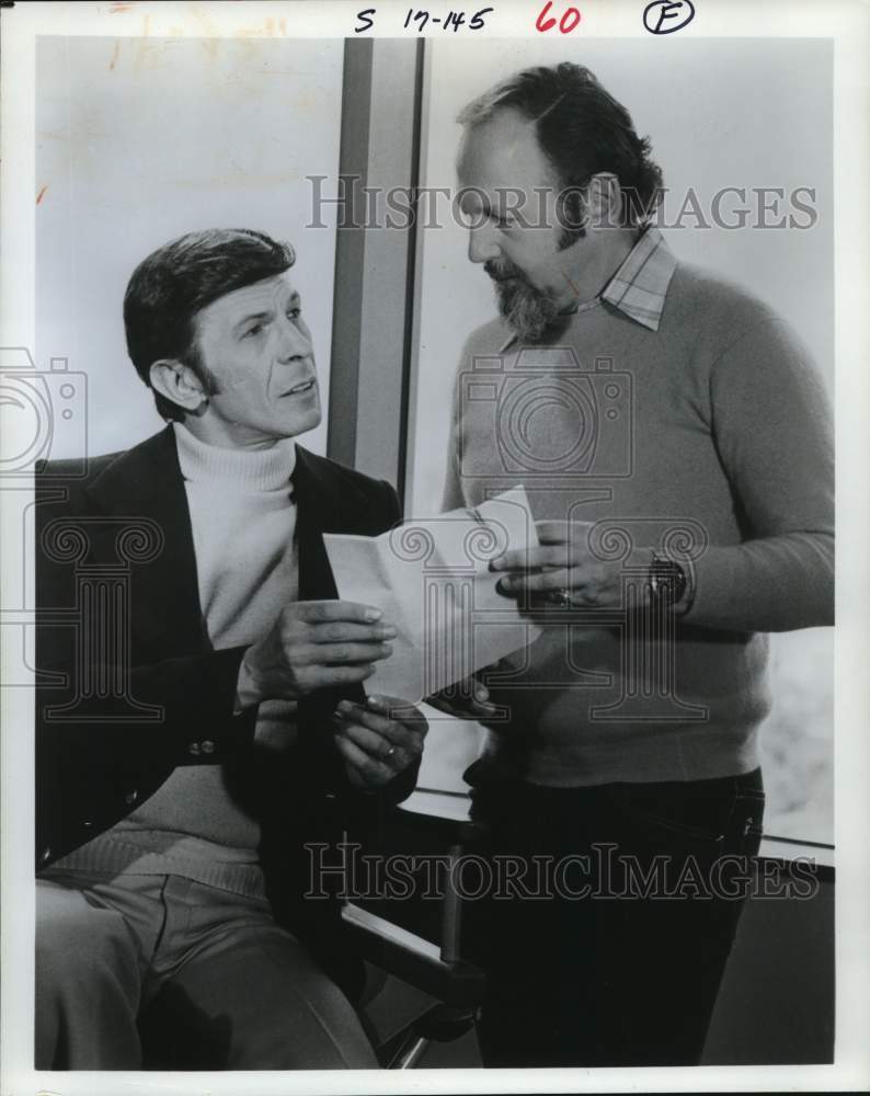 1976 Press Photo Leonard Nimoy, Actor with other - syp34169- Historic Images