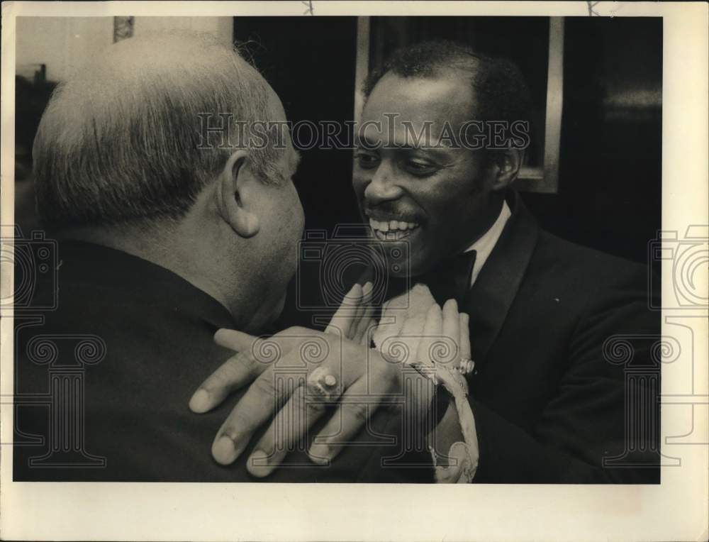 1983 Press Photo Syracuse University Football Player Floyd Little at Event- Historic Images