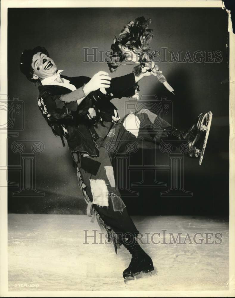 Press Photo Ice Skating Clown Freddie Trenkler - syp37229- Historic Images