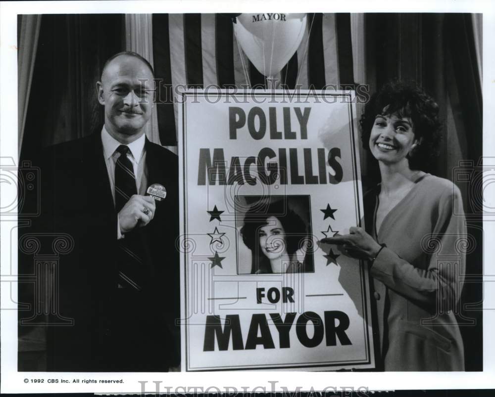 1992 Press Photo Actors Shanna Reed, Gerald McRaney in "Major Dad" on CBS- Historic Images