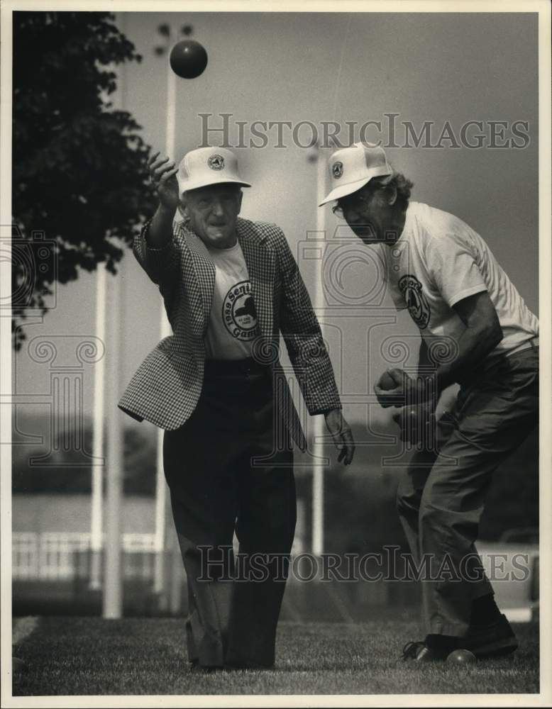 Press Photo Harry Morganthal and Herman Sandbothe Playing Bocce Ball Game- Historic Images