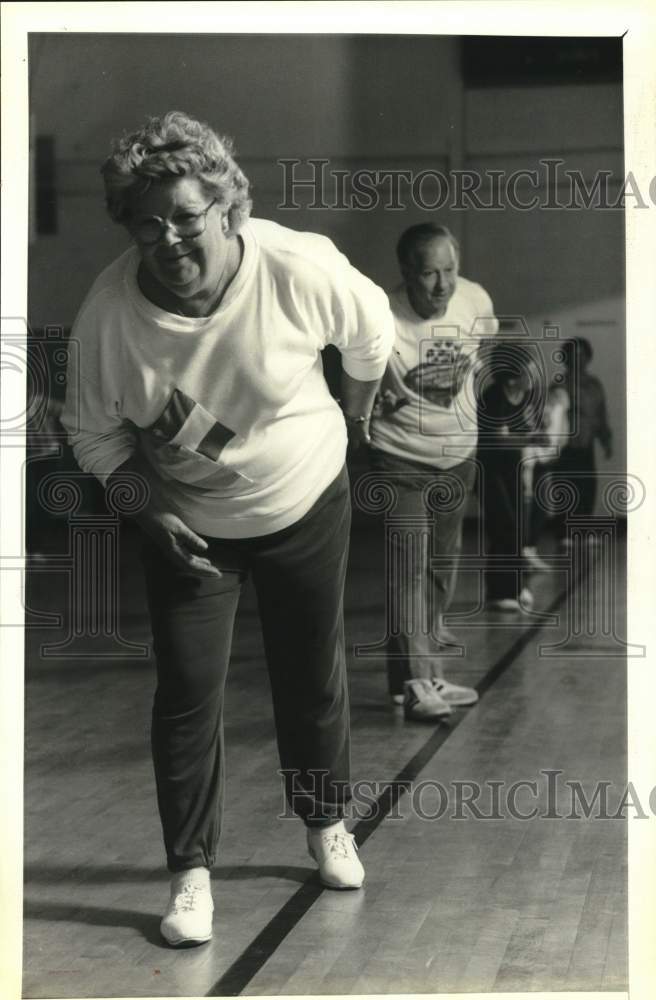 1988 Press Photo Josie Galante Trains for Senior Olympics- Historic Images