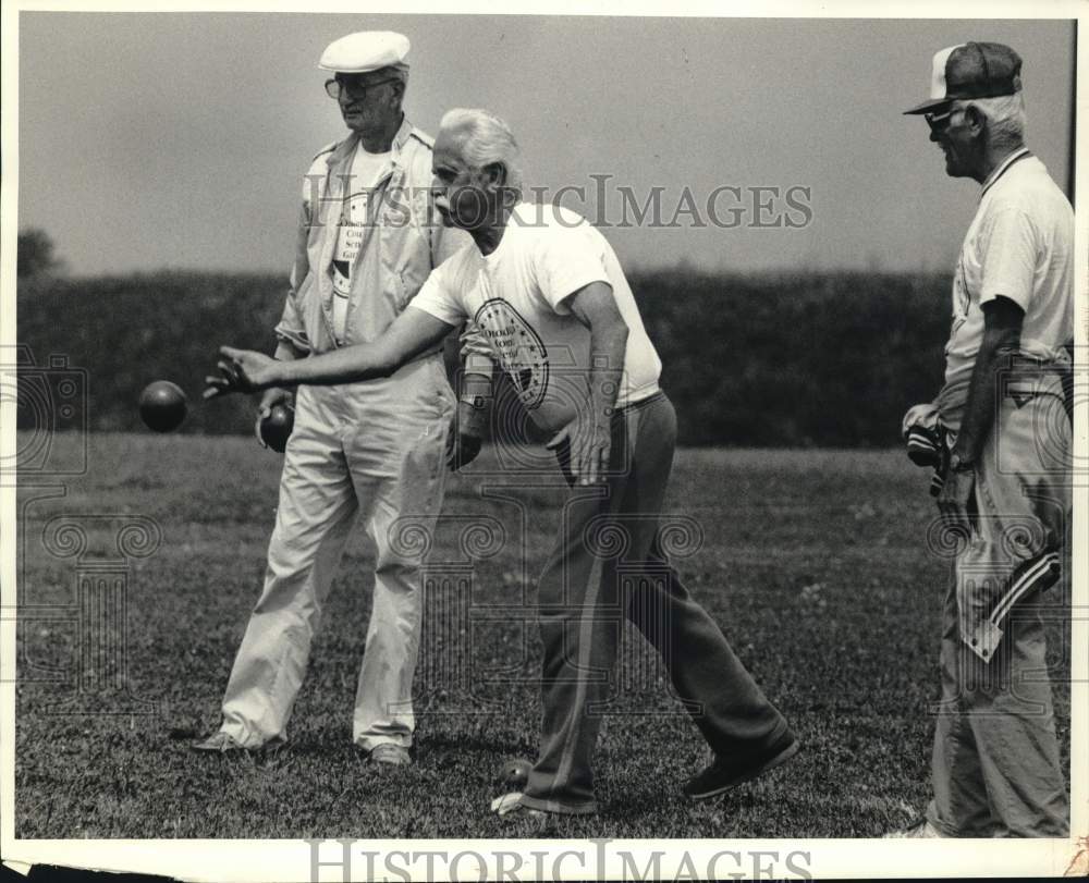 1988 Press Photo Bocci Ball Players at Onondaga Community College Senior Games- Historic Images